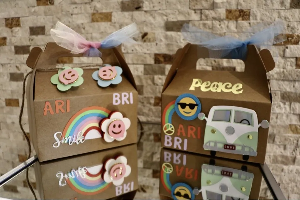 Groovy party favor boxes